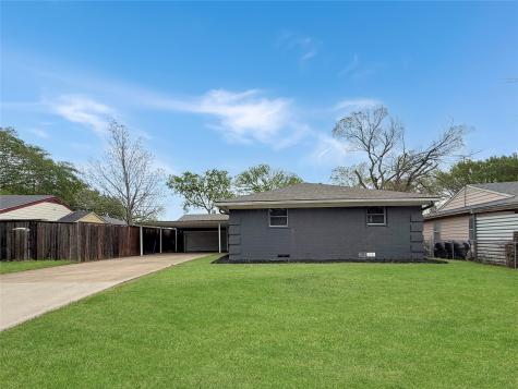 1717 Globe Avenue Blue Mound TX 76131