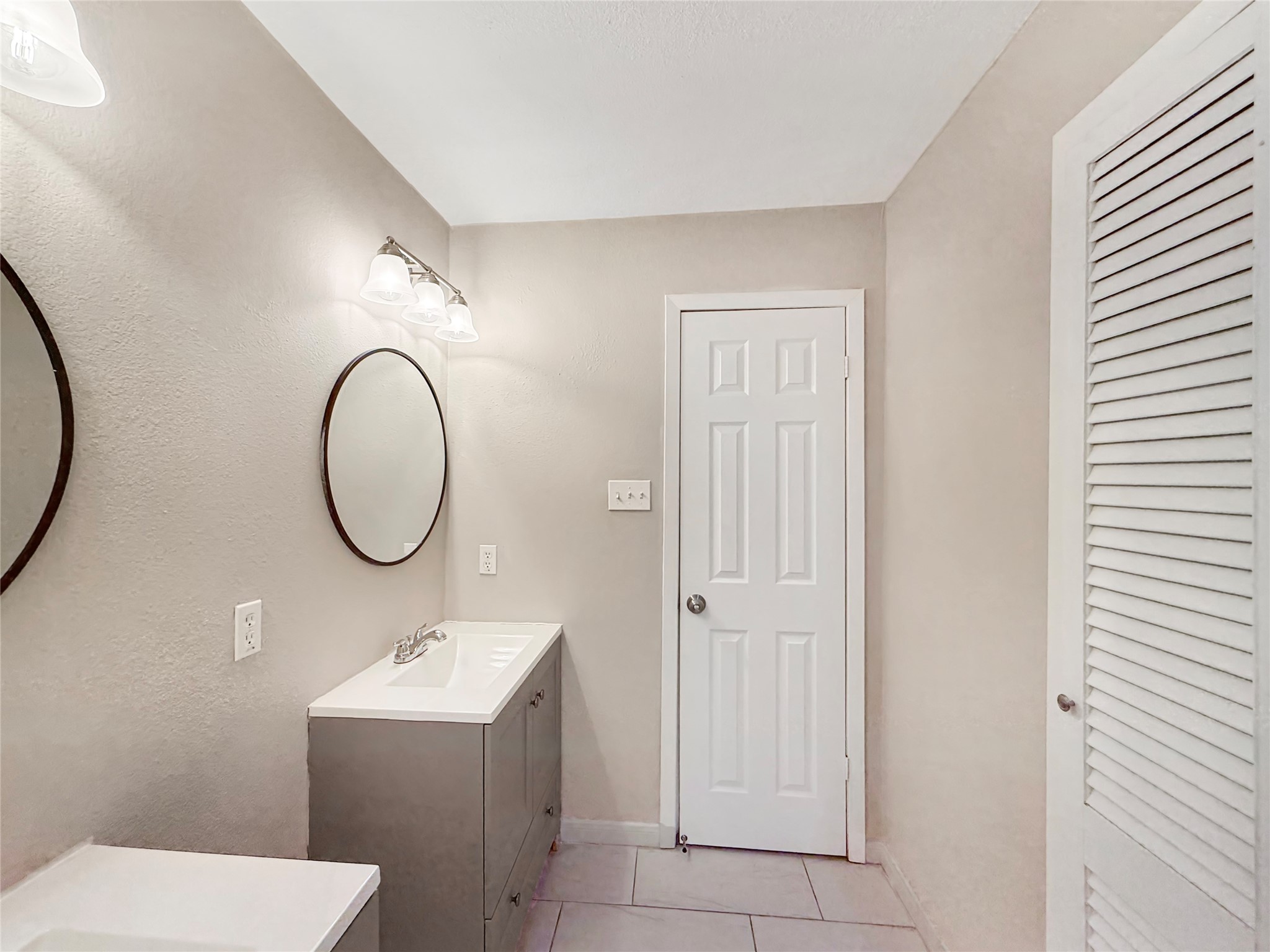 1717 Globe Avenue Blue Mound TX 76131
