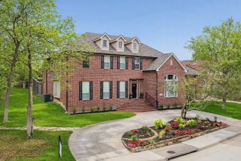 8904 Meadowknoll Drive Dallas TX 75243