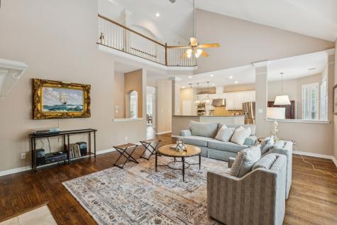 8904 Meadowknoll Drive Dallas TX 75243