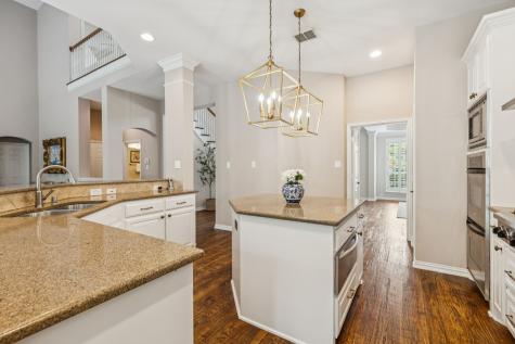 8904 Meadowknoll Drive Dallas TX 75243