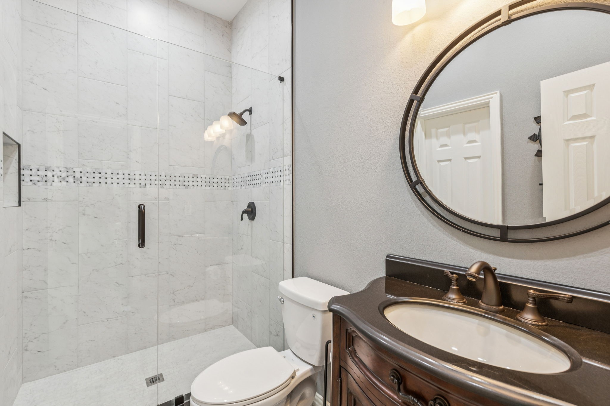 8904 Meadowknoll Drive Dallas TX 75243