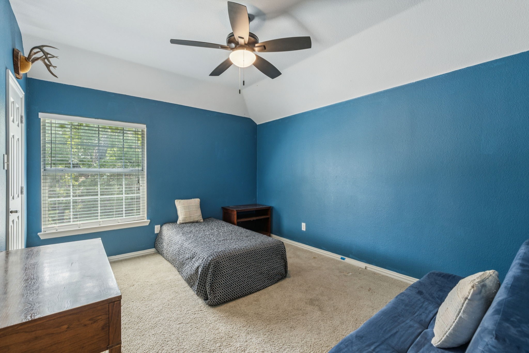 8904 Meadowknoll Drive Dallas TX 75243