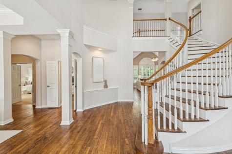 8904 Meadowknoll Drive Dallas TX 75243