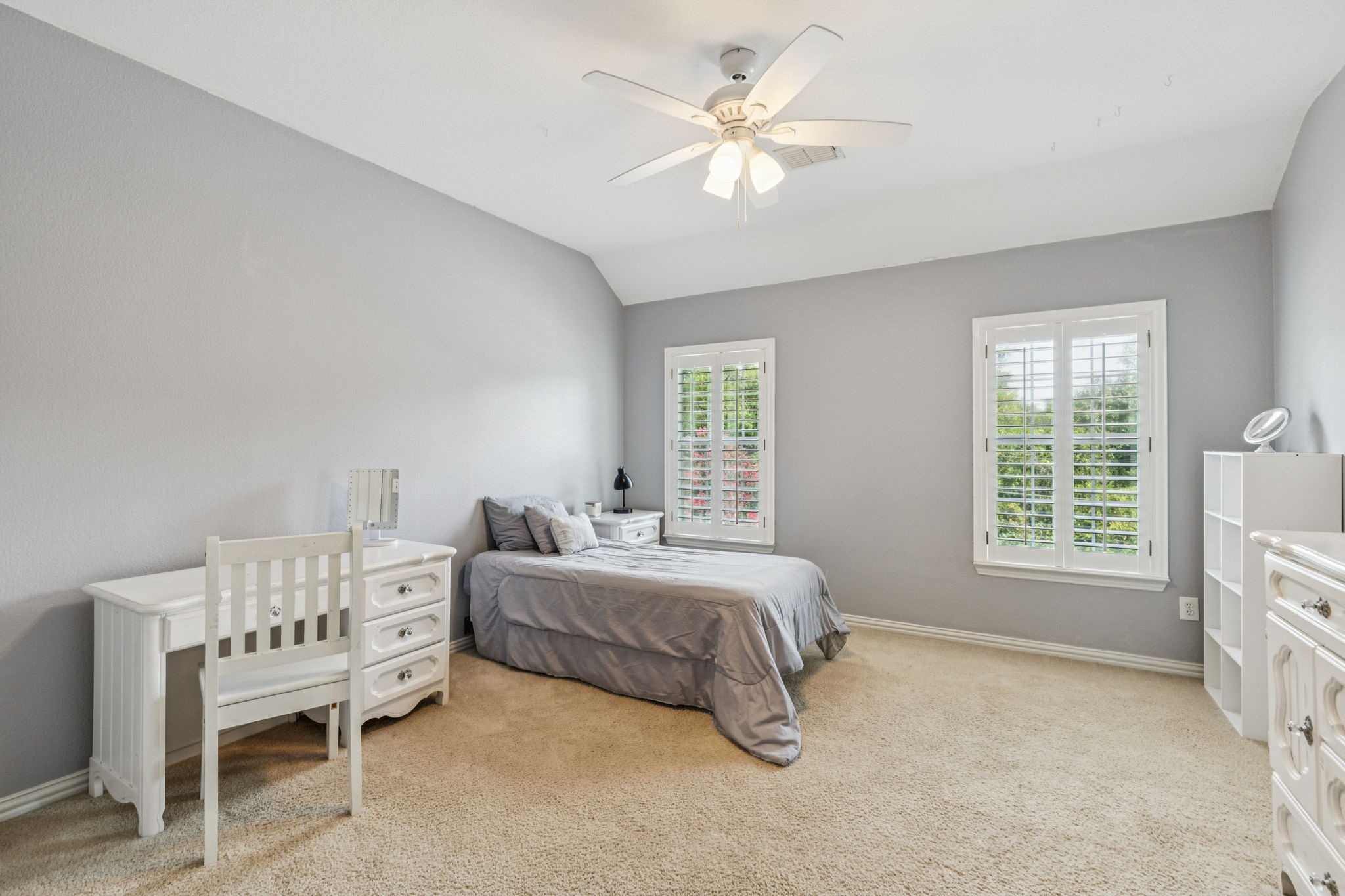 8904 Meadowknoll Drive Dallas TX 75243