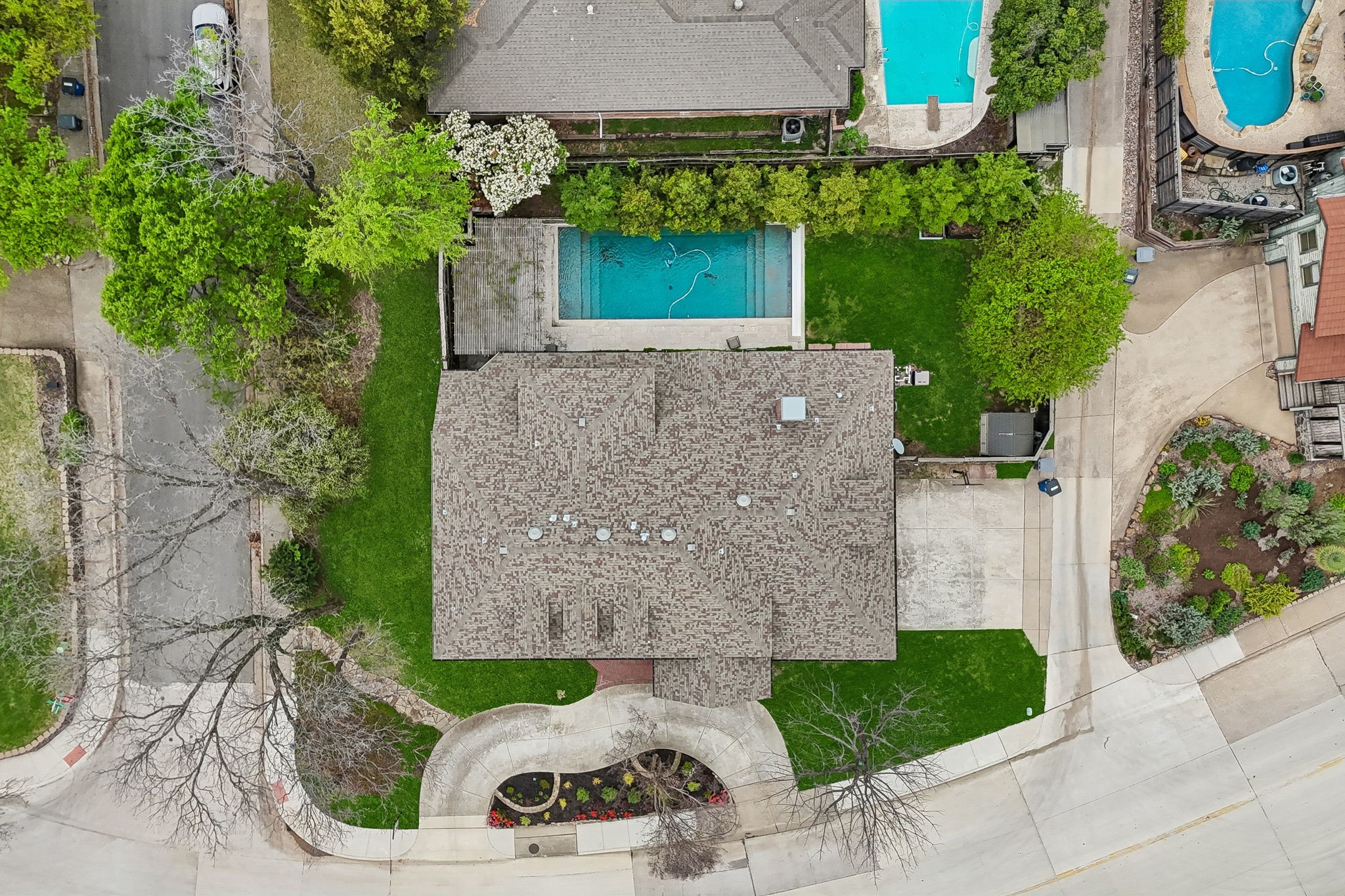 8904 Meadowknoll Drive Dallas TX 75243