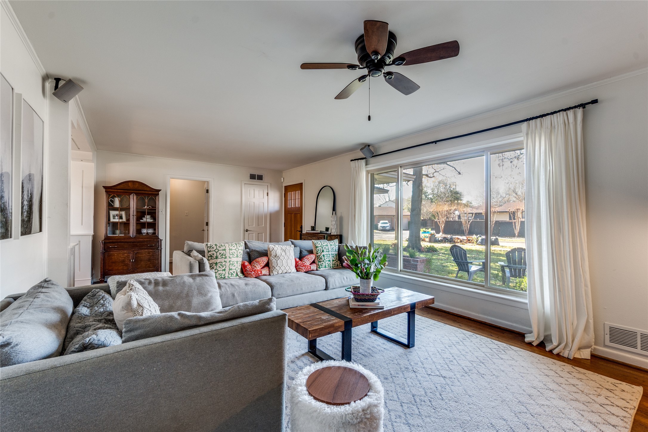 10641 Lake Haven Drive Dallas TX 75238