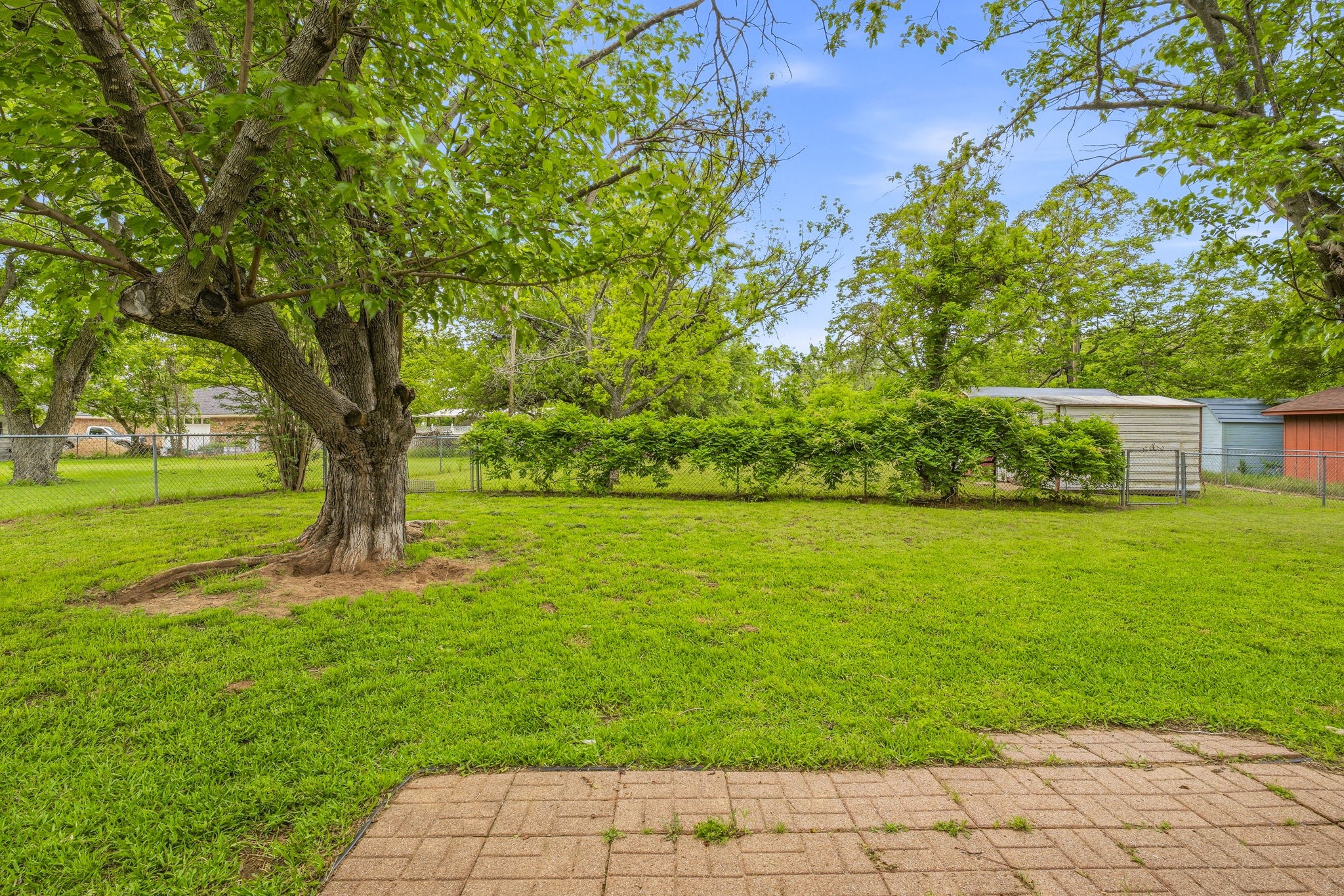 200 E Plum Avenue De Leon TX 76444