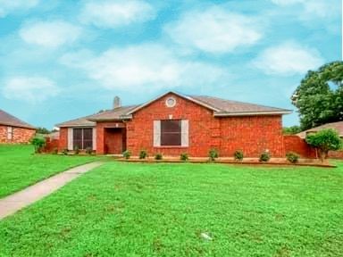 916 Breckenridge Drive Desoto TX 75115