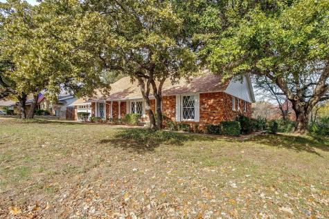 4825 Briarwood Lane Fort Worth TX 76103