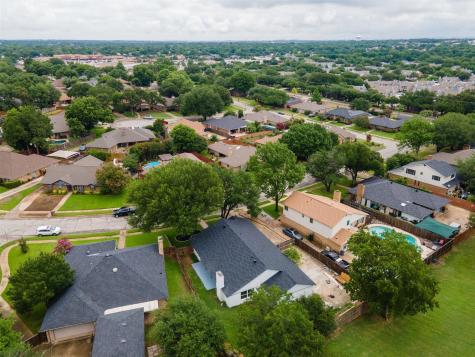 2024 Oakmeadow Street Bedford TX 76021