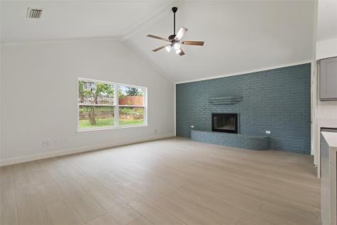 2024 Oakmeadow Street Bedford TX 76021
