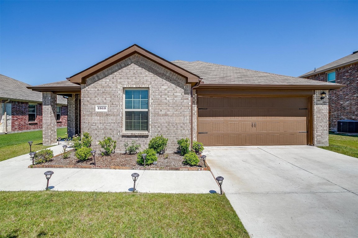 2513 Hutchins Drive Seagoville TX 75159