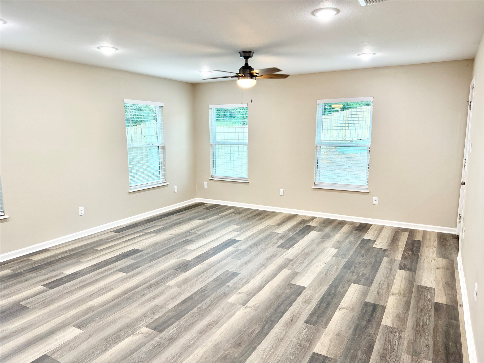 506 Jeanette Avenue Gladewater TX 75647