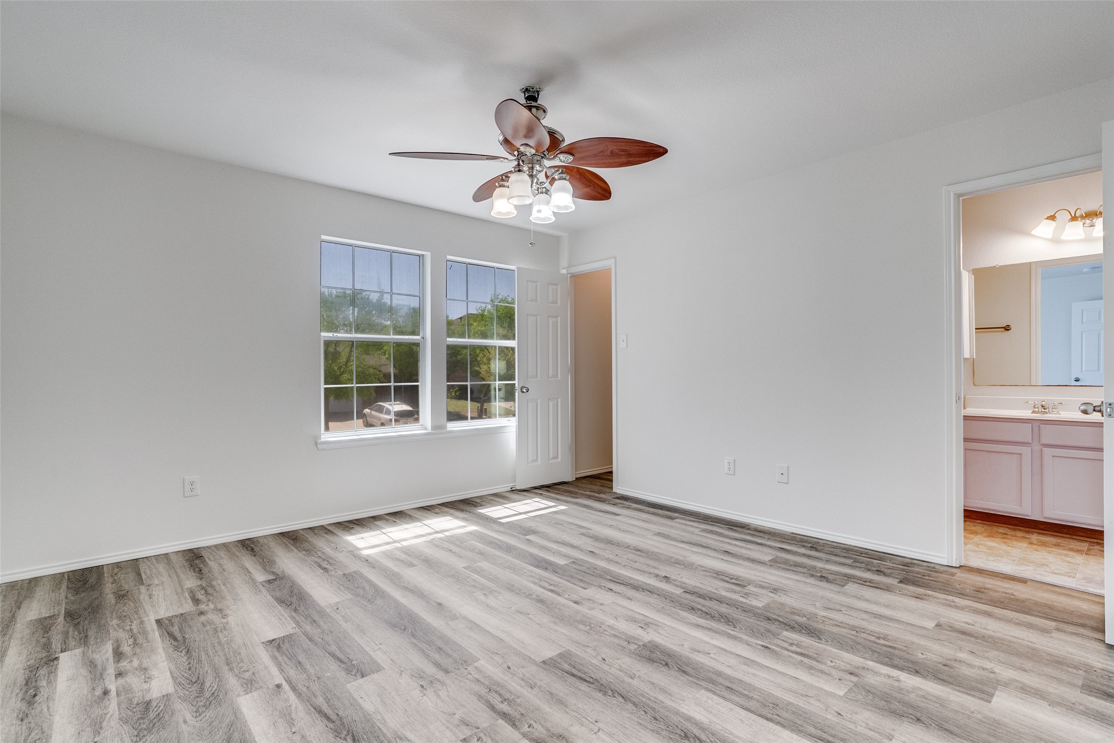 10732 Lipan Trail Fort Worth TX 76108