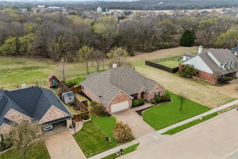 139 Country Lakes Drive Argyle TX 76226