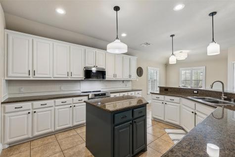 139 Country Lakes Drive Argyle TX 76226
