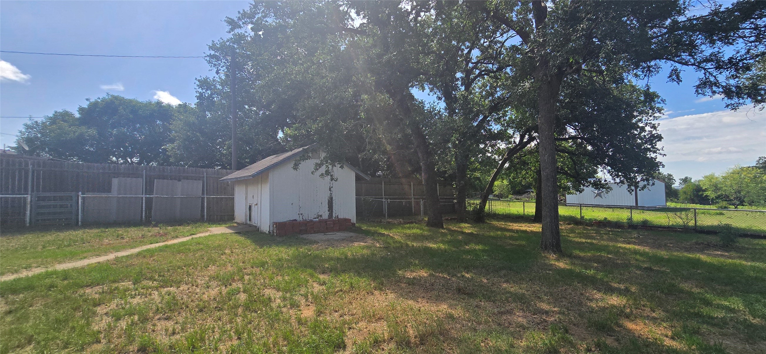 8295 Palo Pinto Highway Mineral Wells TX 76067