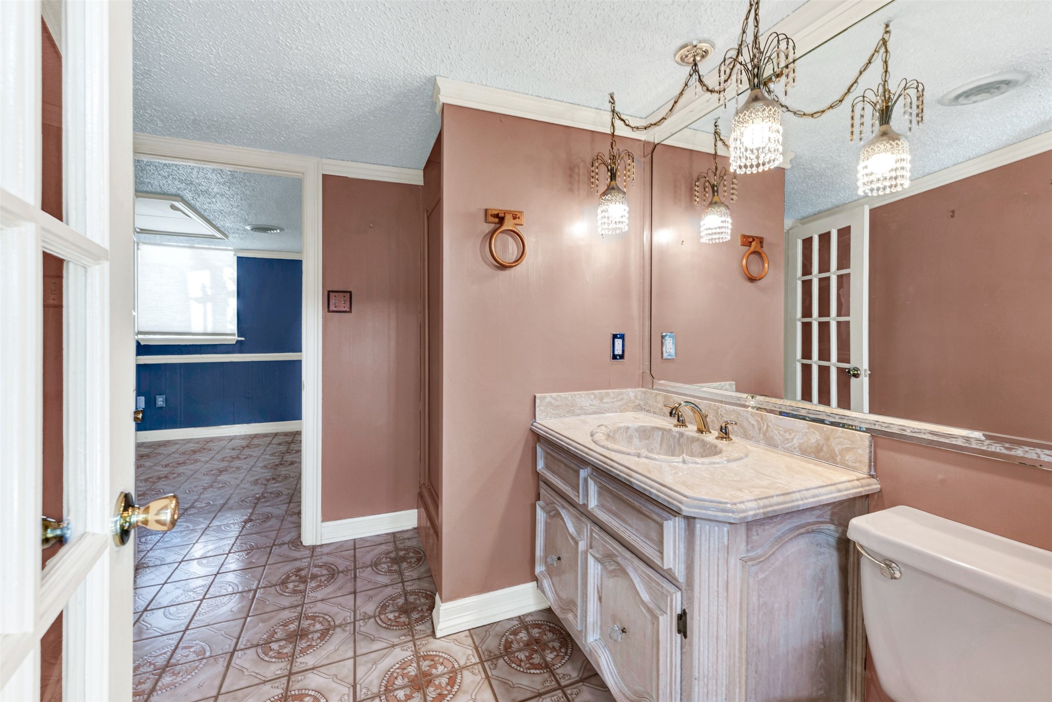 501 Colgate Drive Lancaster TX 75134
