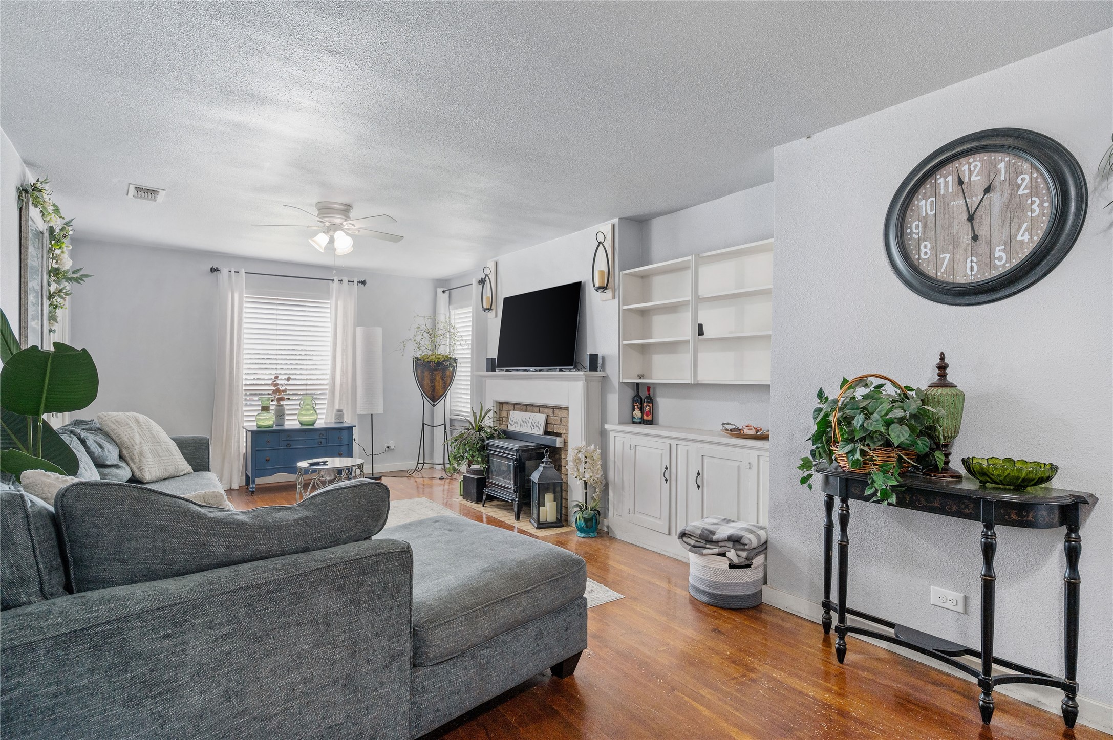 1531 W Main Street Denison TX 75020