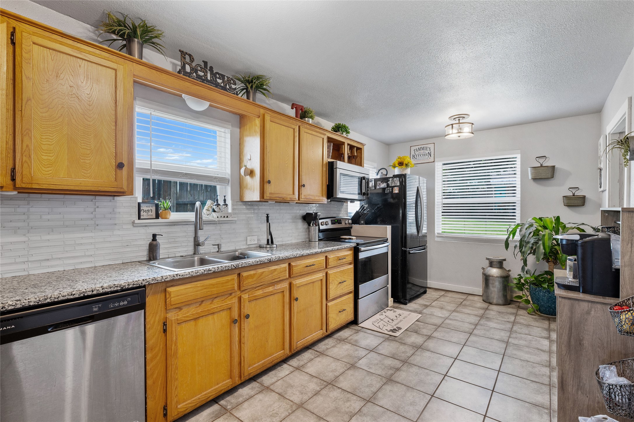 1531 W Main Street Denison TX 75020