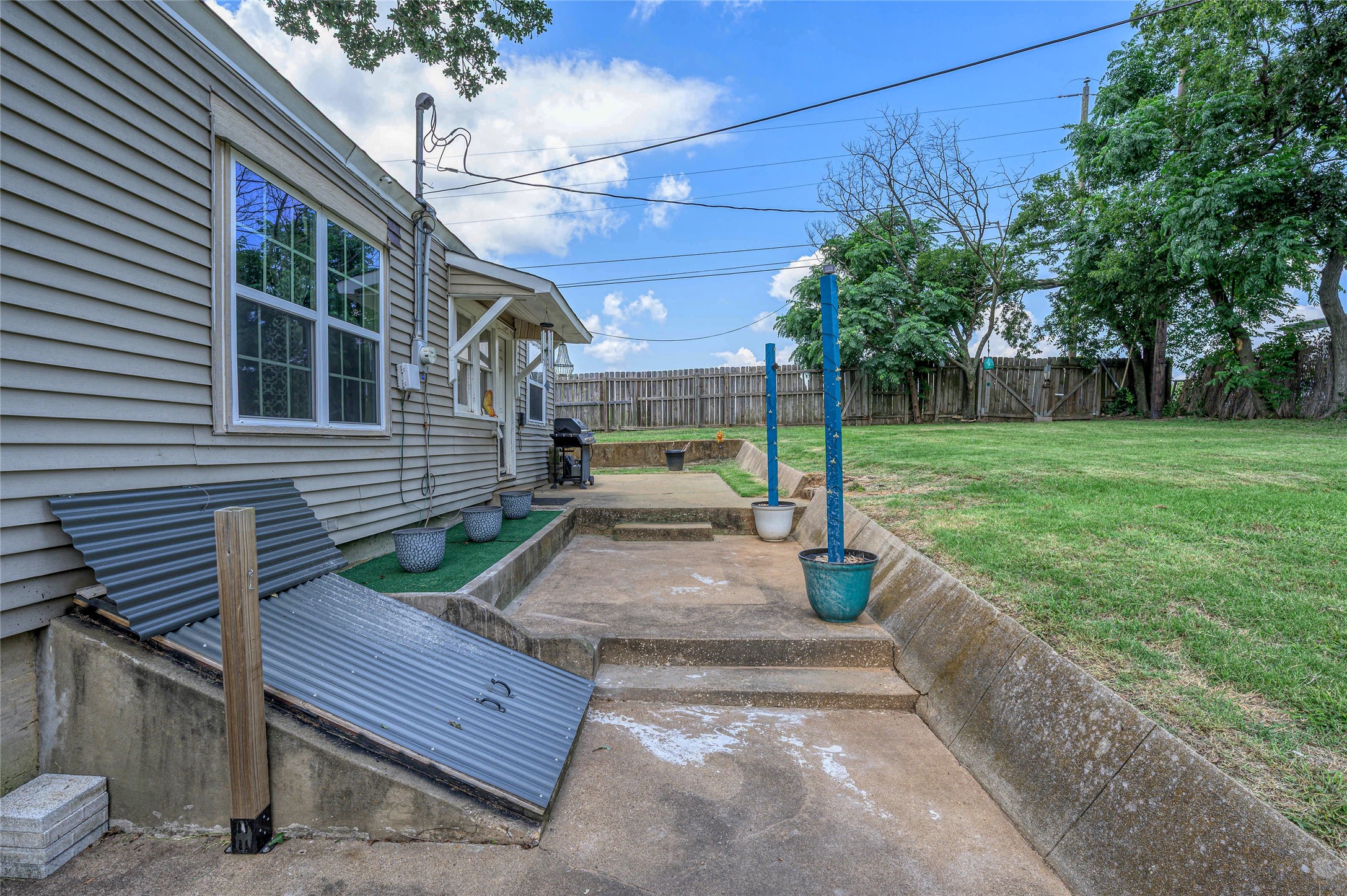 1531 W Main Street Denison TX 75020