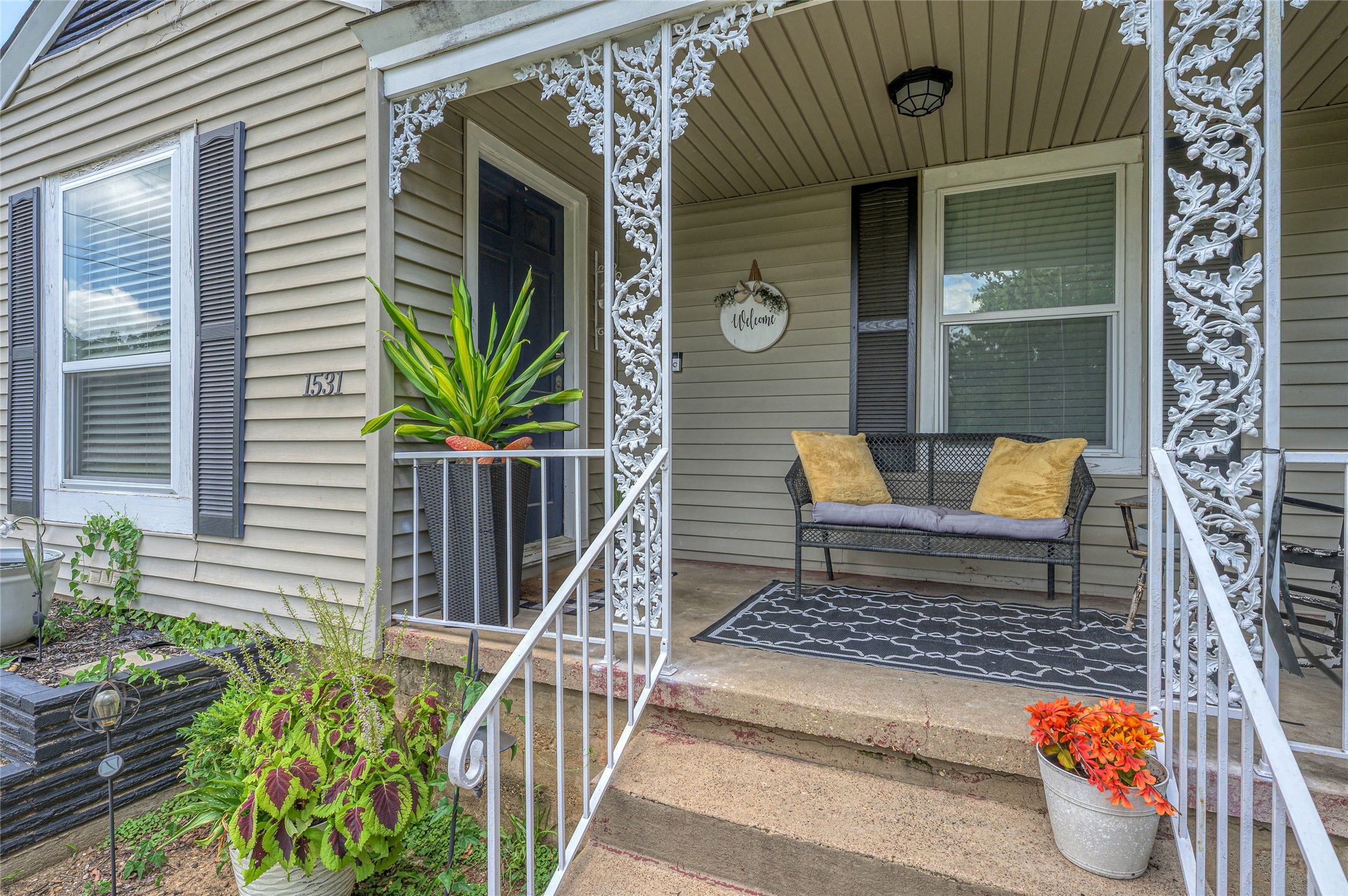1531 W Main Street Denison TX 75020