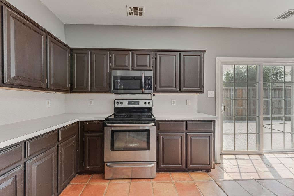 4009 Eisenhower Street Carrollton TX 75007