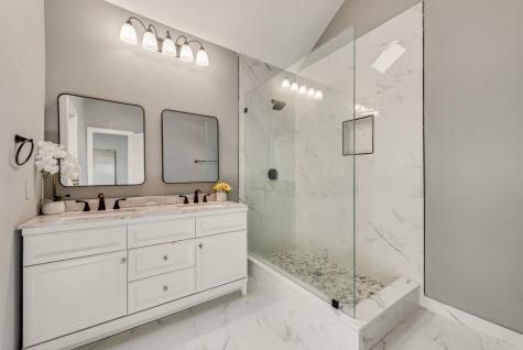 4009 Eisenhower Street Carrollton TX 75007