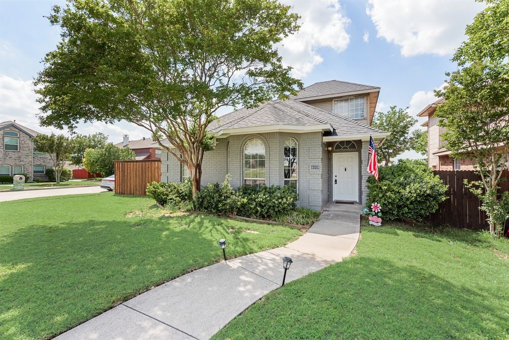 4009 Eisenhower Street Carrollton TX 75007