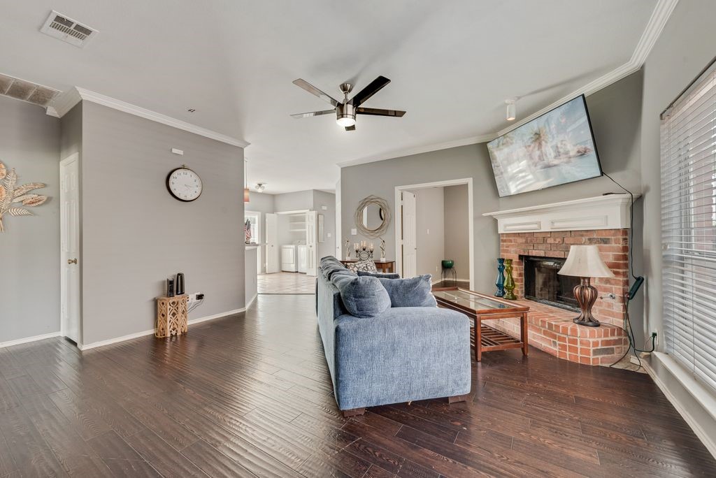 4009 Eisenhower Street Carrollton TX 75007