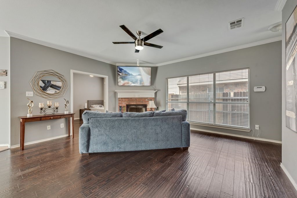 4009 Eisenhower Street Carrollton TX 75007