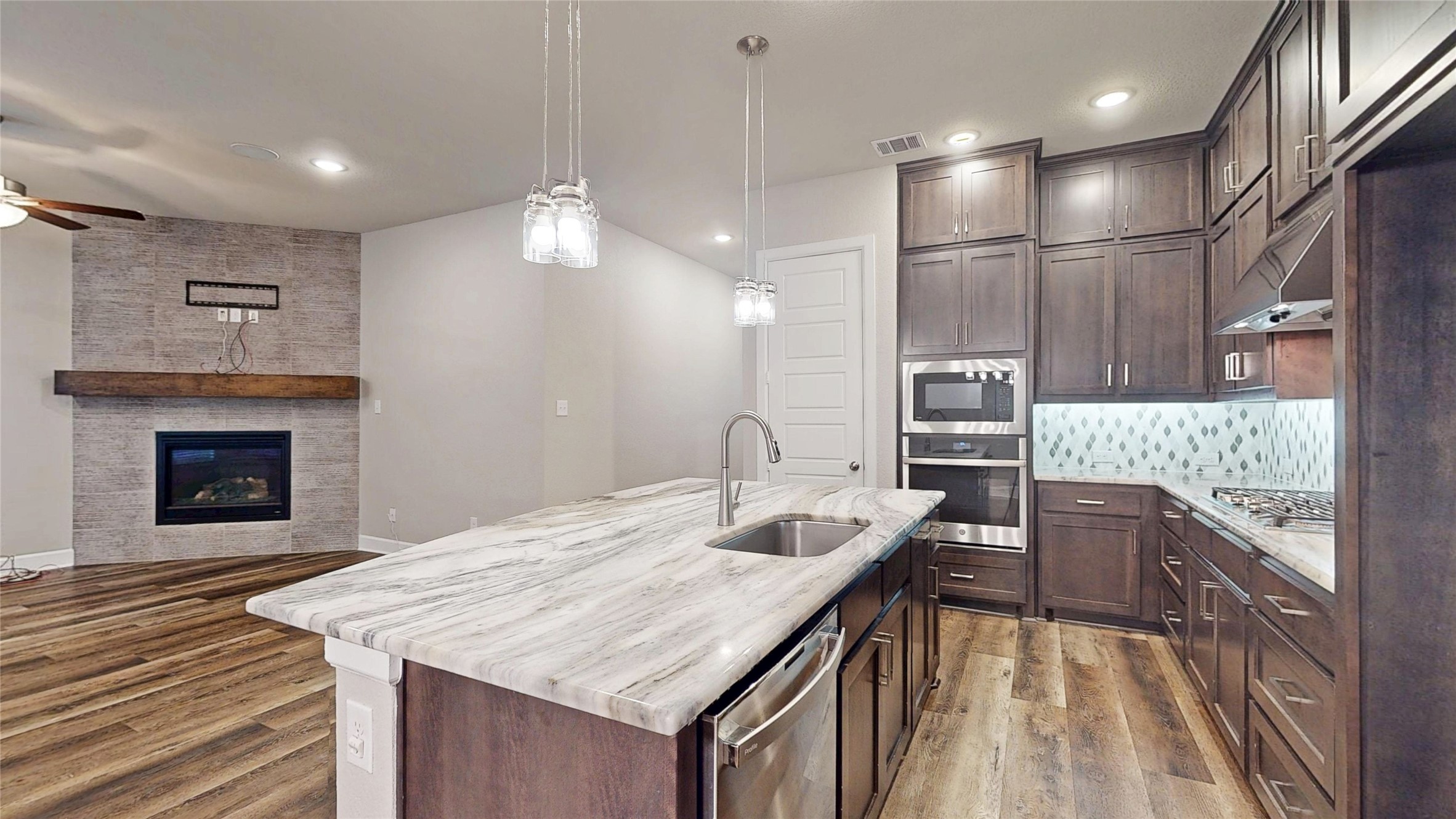 1537 Kessler Drive Carrollton TX 75006