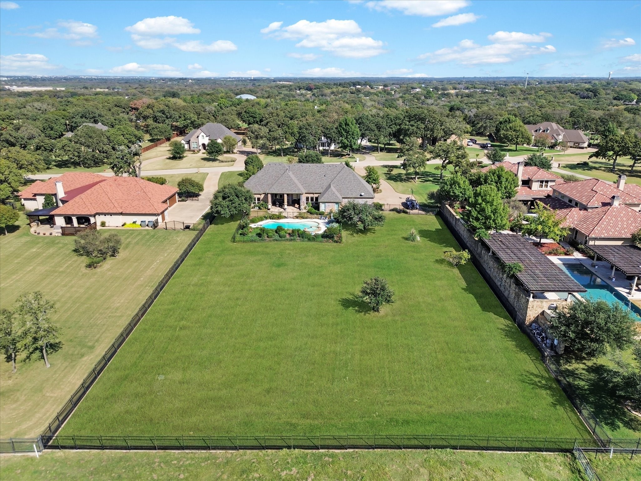 8113 Oakmont Drive Burleson TX 76028