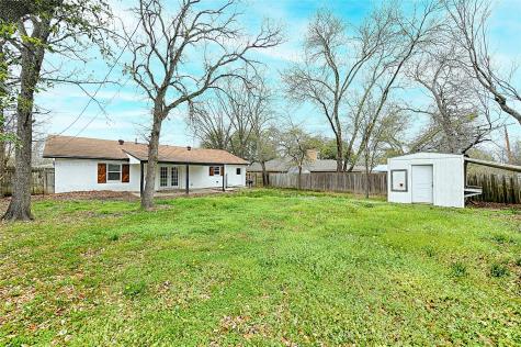 6413 Stonewall Street Greenville TX 75402