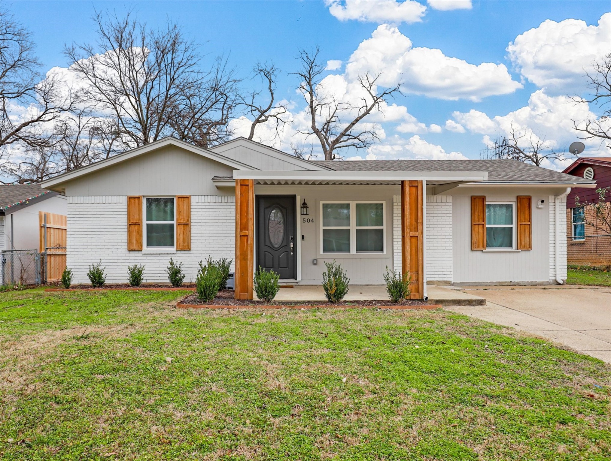 504 Town North Drive Arlington TX 76011