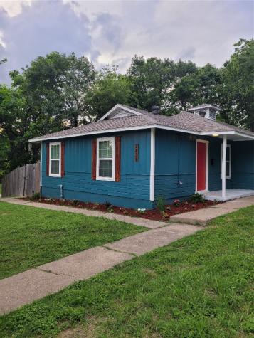2451 Bomar Avenue Fort Worth TX 76103