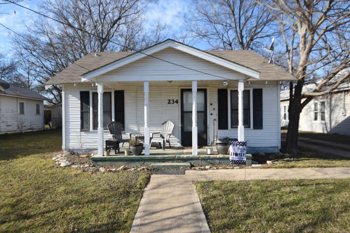 234 S Baxter Street Stephenville TX 76401