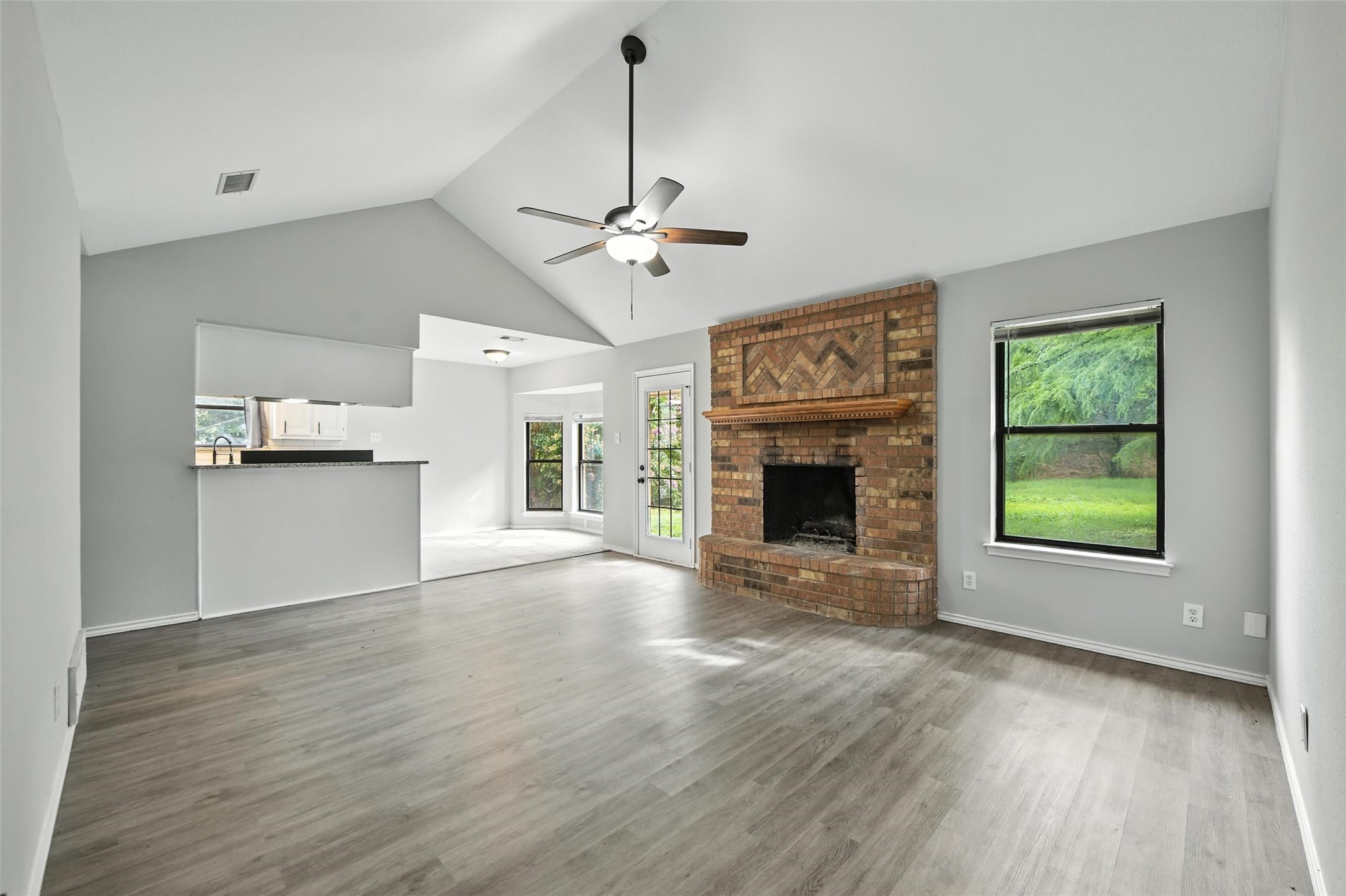 602 Valleyridge Court Decatur TX 76234