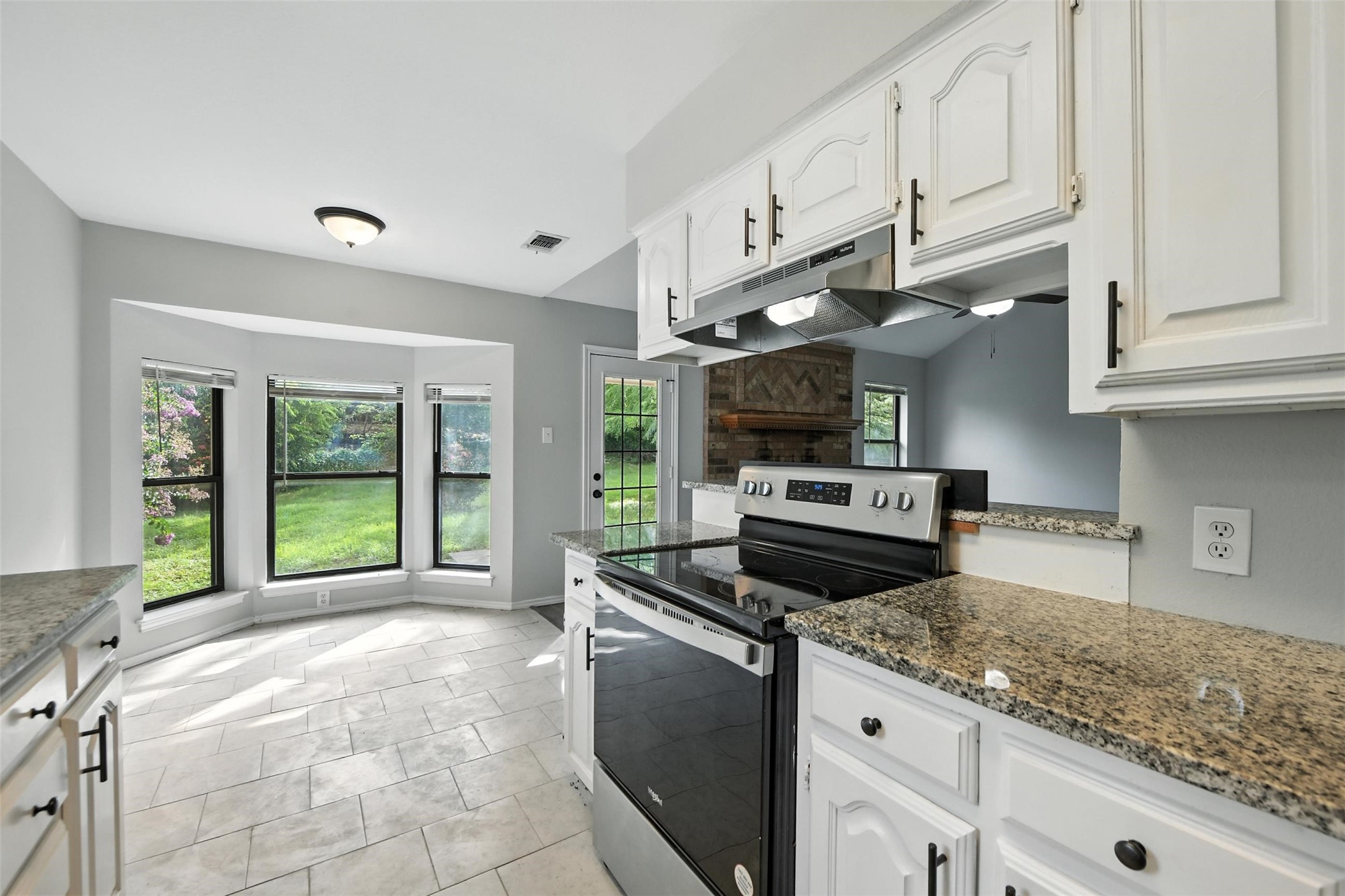 602 Valleyridge Court Decatur TX 76234