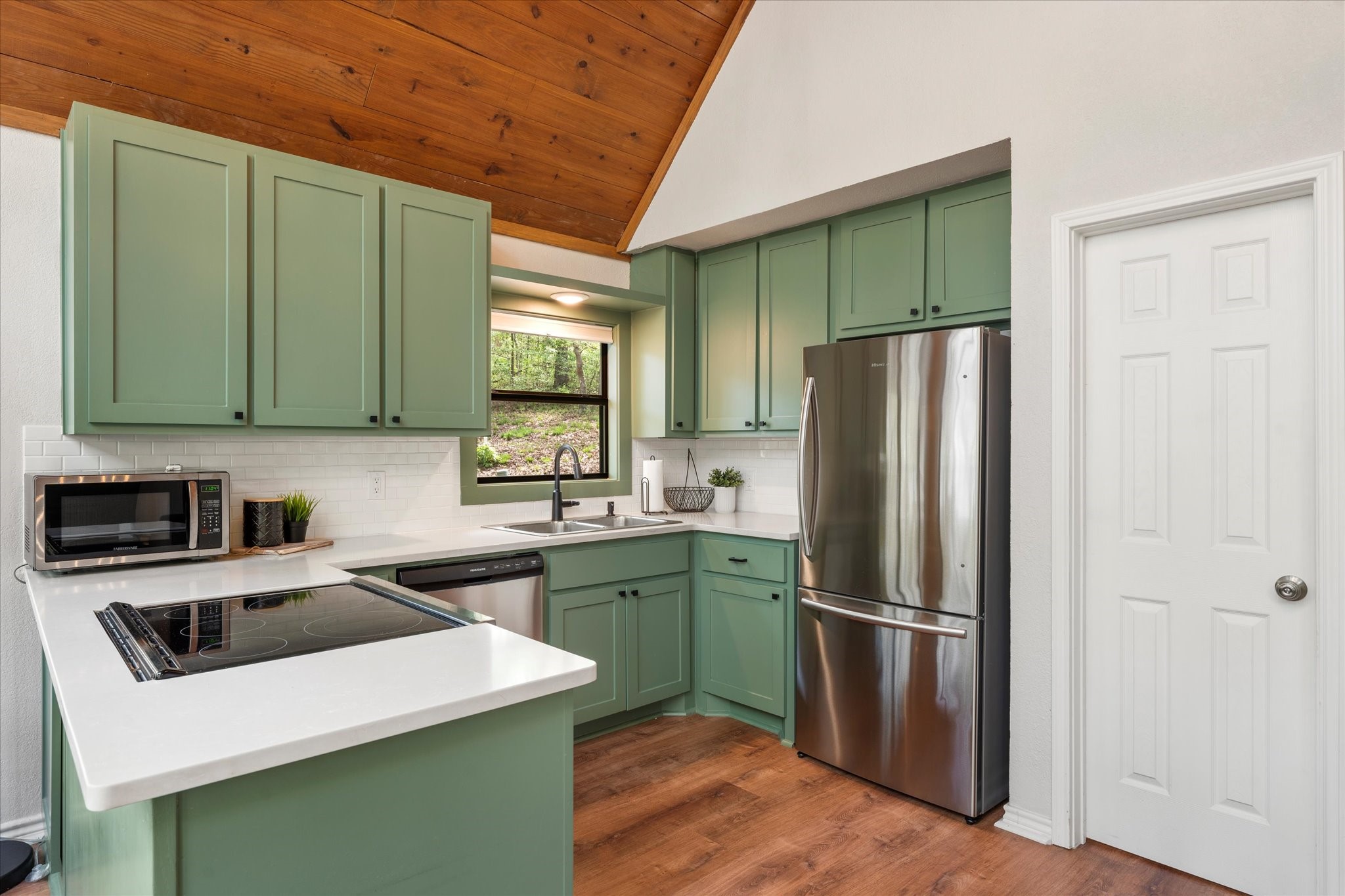 103 E Barker Creek Drive Scroggins TX 75480