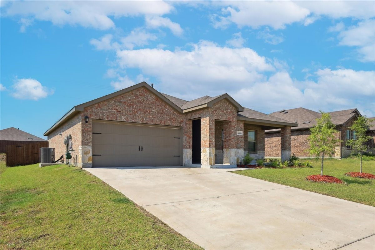 1320 Waveless Run Caddo Mills TX 75135