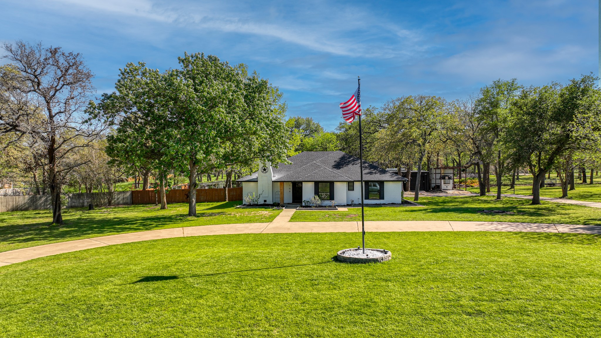 108 Meandering Way Weatherford TX 76086
