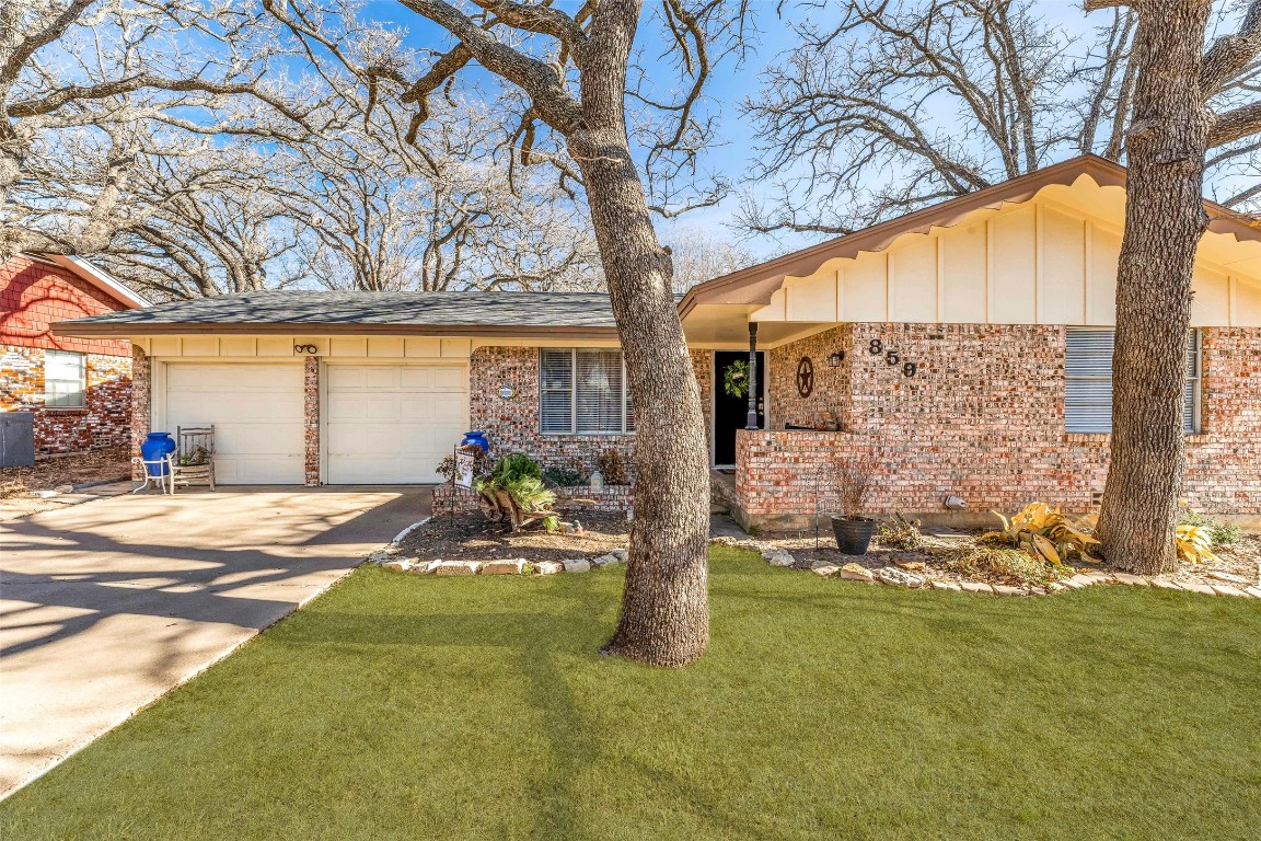 859 N Charlotte Avenue Stephenville TX 76401