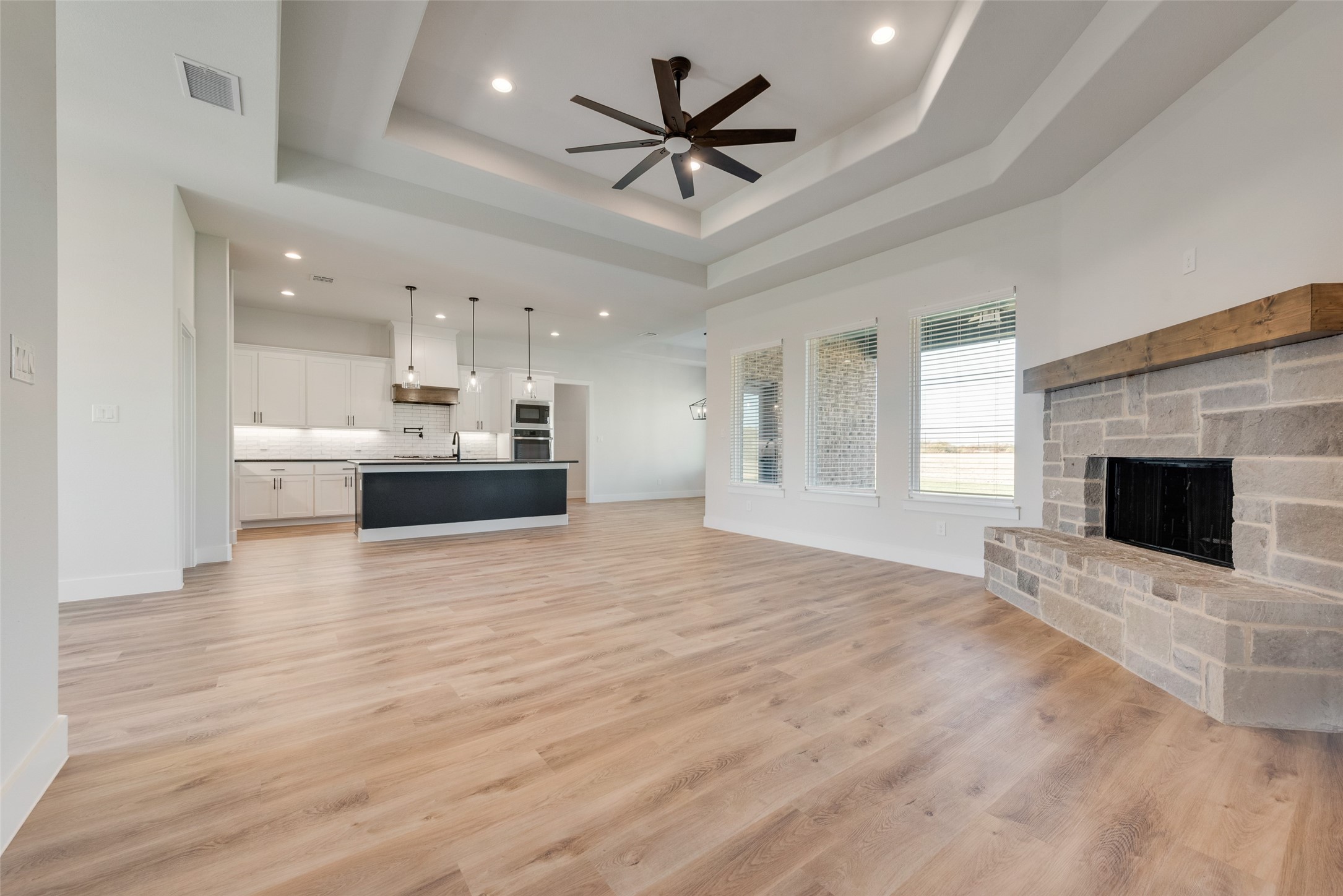 153 Dove Landing Valley View TX 76272