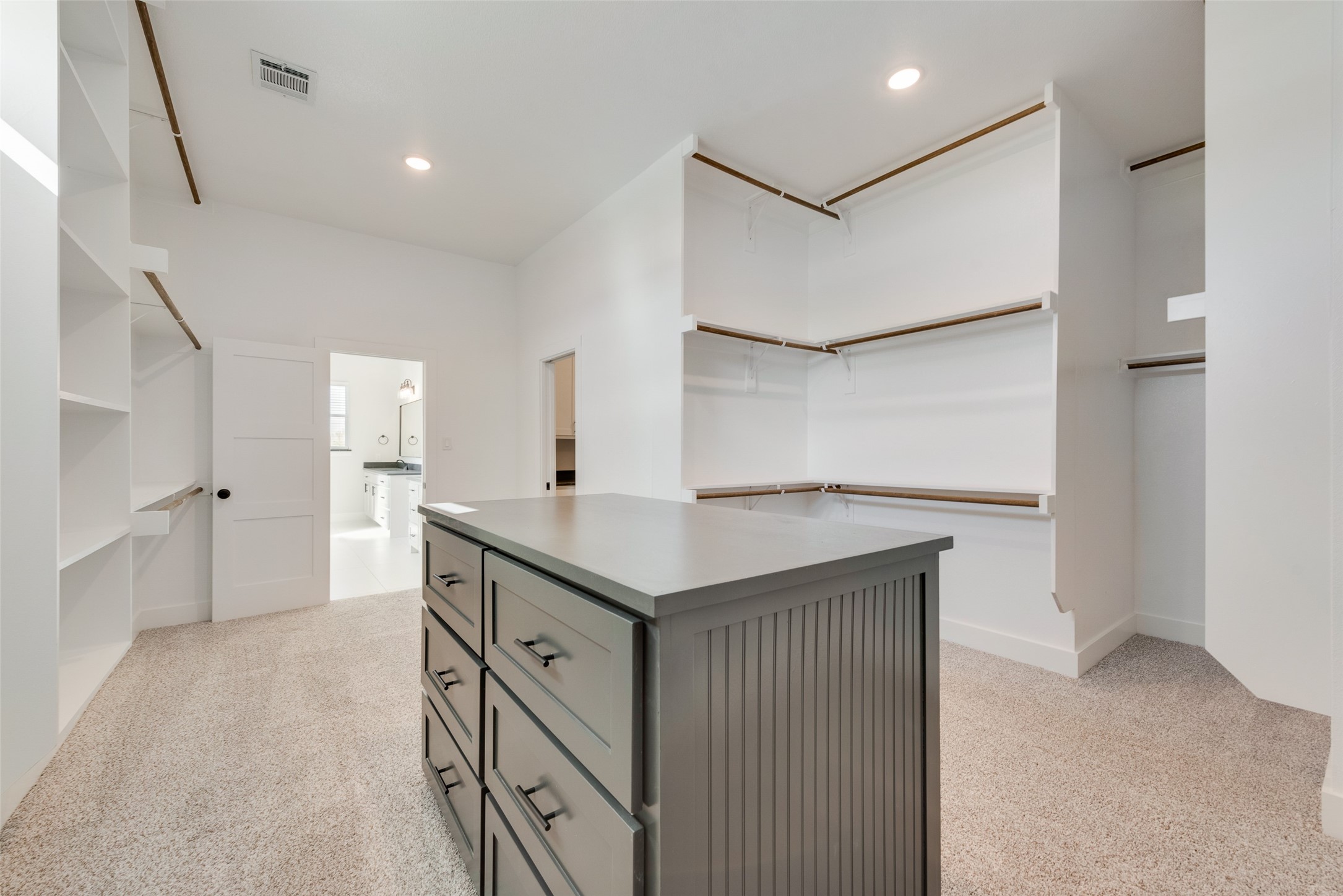 153 Dove Landing Valley View TX 76272