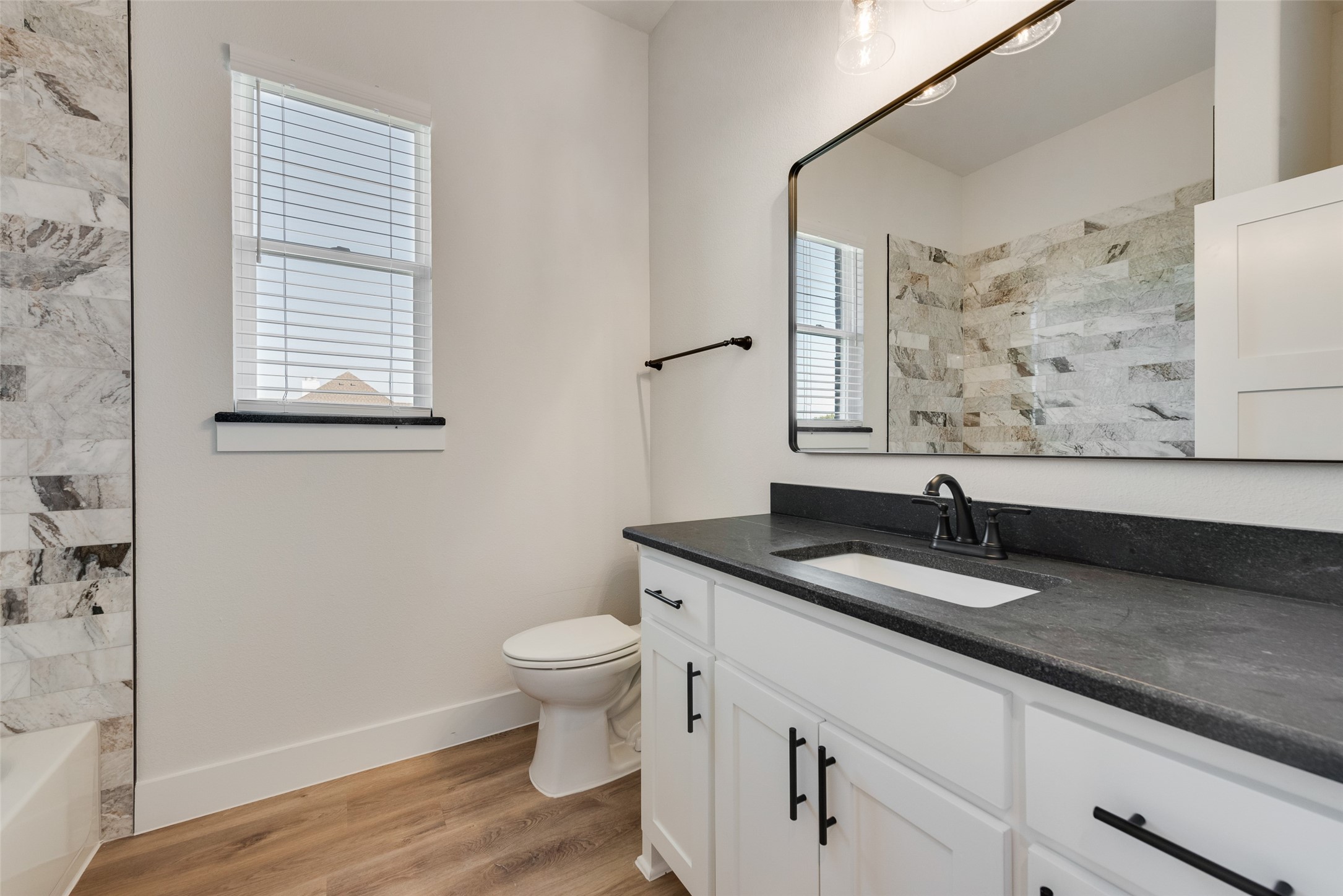 153 Dove Landing Valley View TX 76272