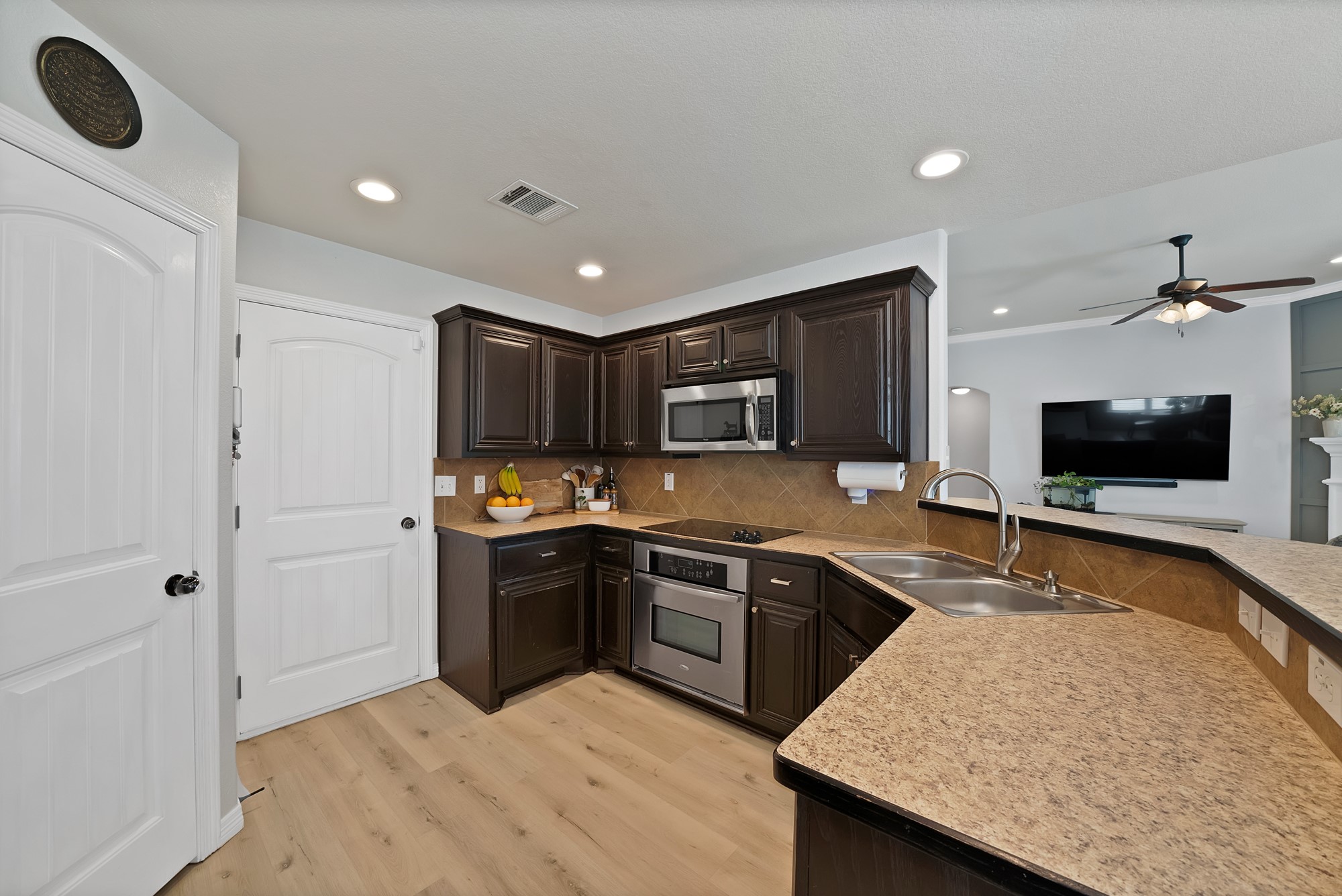 7817 Black Willow Lane Arlington TX 76002