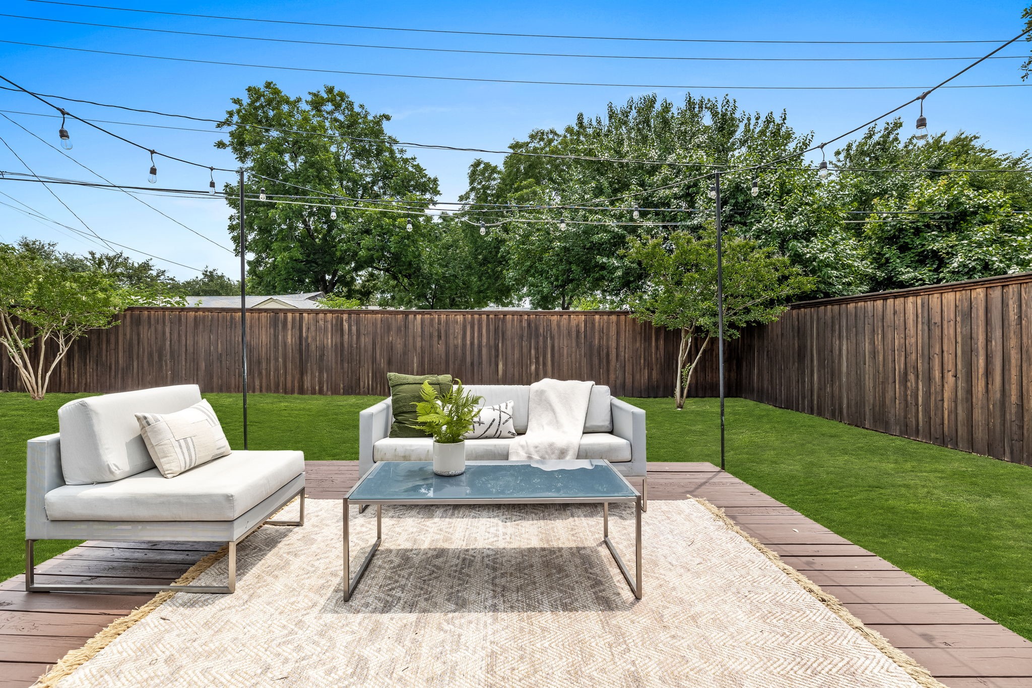 5018 Wateka Drive Dallas TX 75209