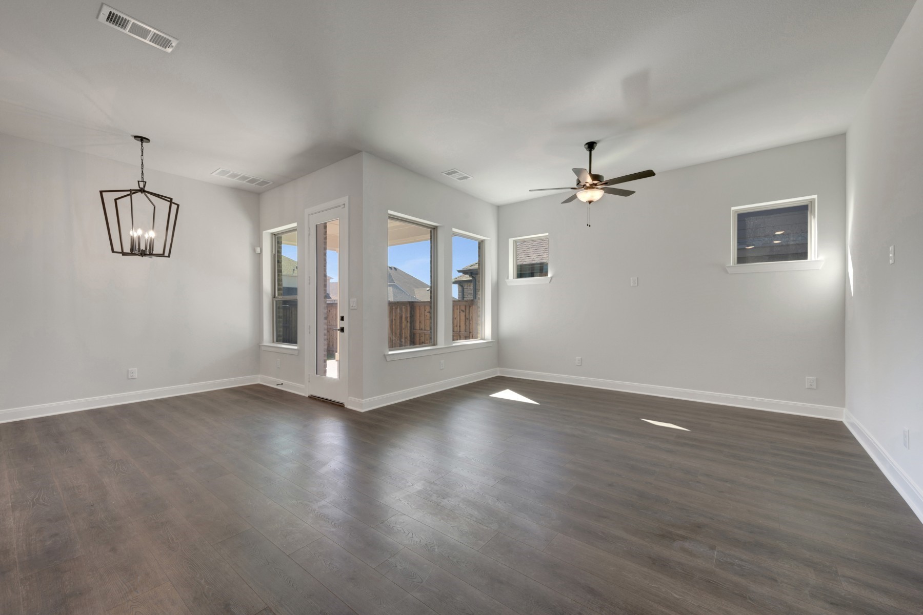 1857 Lightner Road Van Alstyne TX 75495